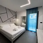 A Due Passi Dal Mare 4* 리도 디 폼포사