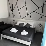 A Due Passi Dal Mare B&B 4*