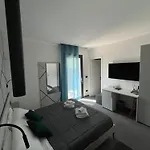 B&B A Due Passi Dal Mare 4*