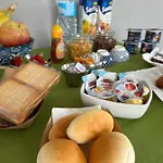 A Due Passi Dal Mare Alojamento de Acomodação e Pequeno-almoço