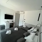 Alojamento de Acomodação e Pequeno-almoço A Due Passi Dal Mare 4*