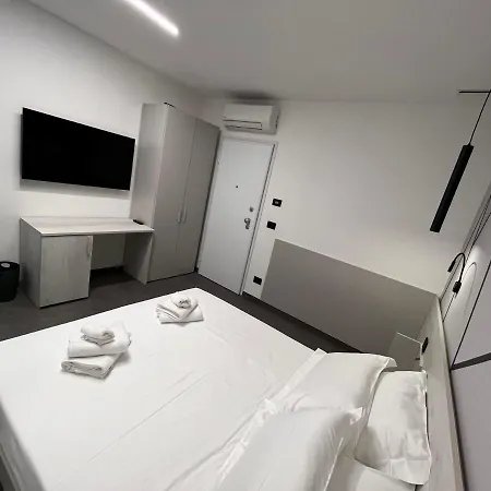 Couette-café A Due Passi Dal Mare 4*