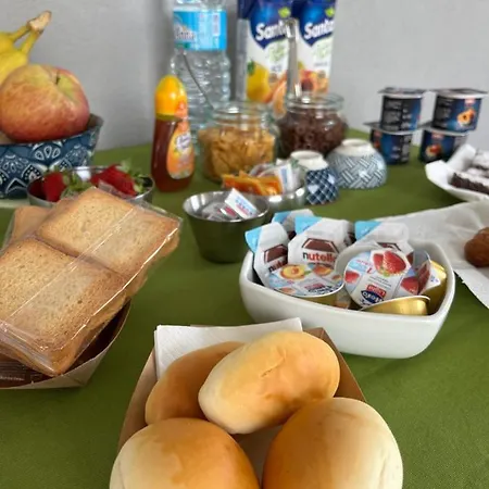 A Due Passi Dal Mare Couette-café